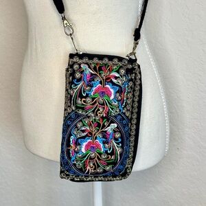 Embroidered Vintage-Style Smartphone Wallet/ Crossbody